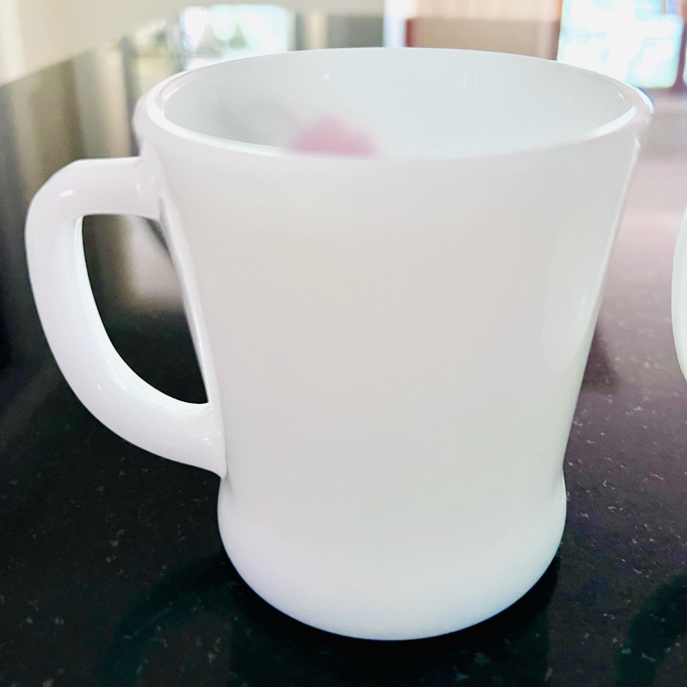 Vintage Fire King Hand Painted Peach Blossom Mugs (Set of 4) Excellent Condition - Picture 8 of 16